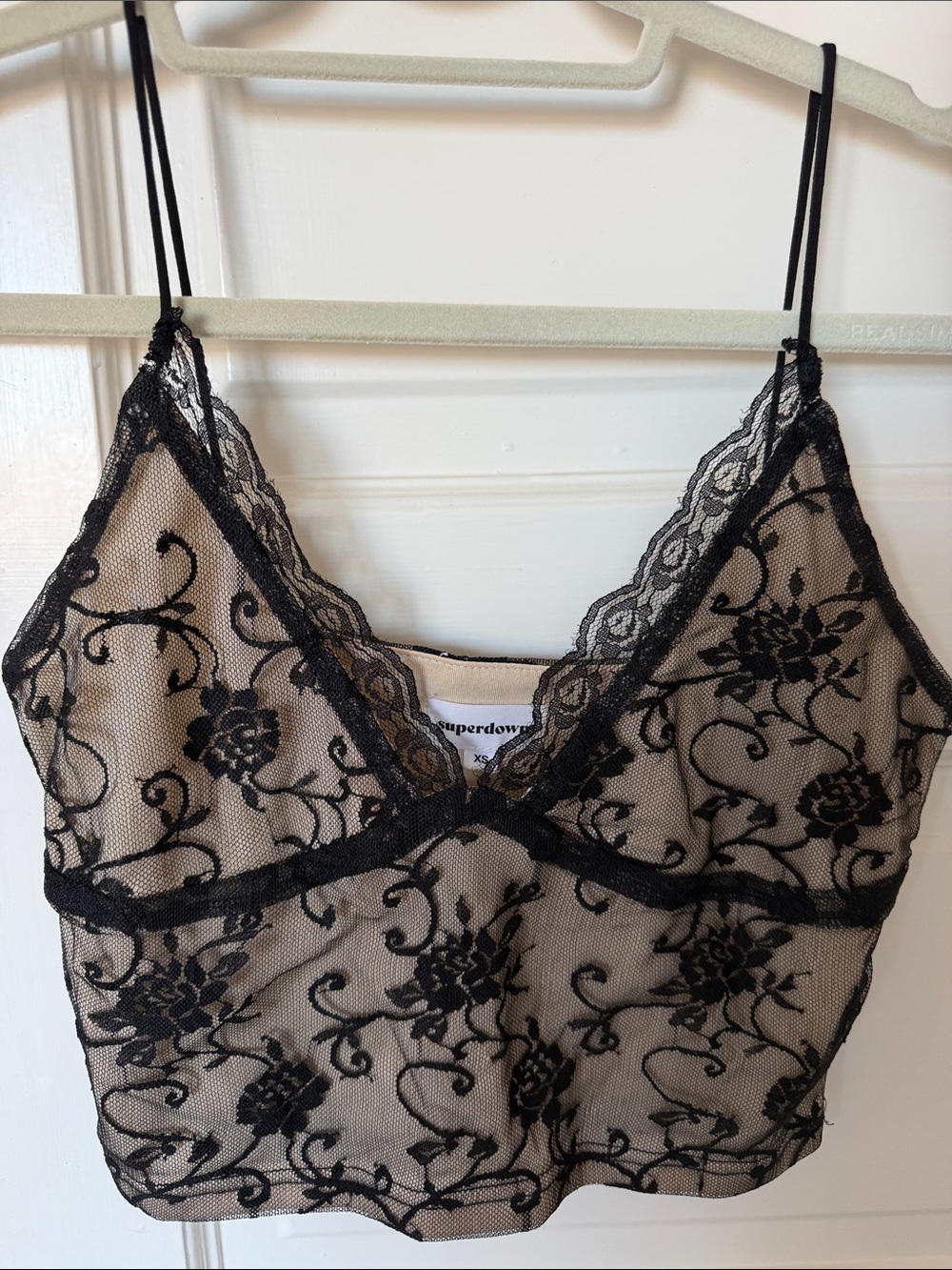 superdown Black Lace Floral Sheer Bandeau Crop Top